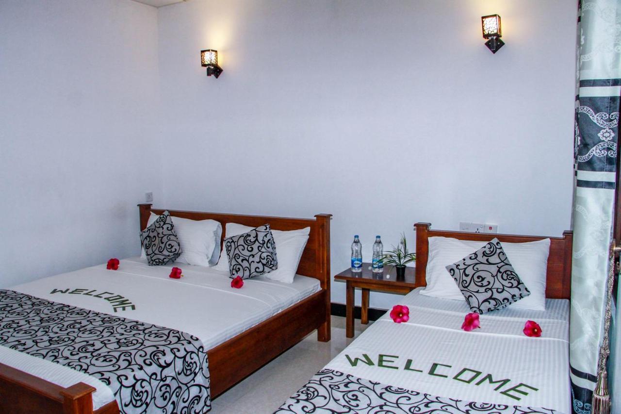 Nimsara Lodge Сігірія Екстер'єр фото