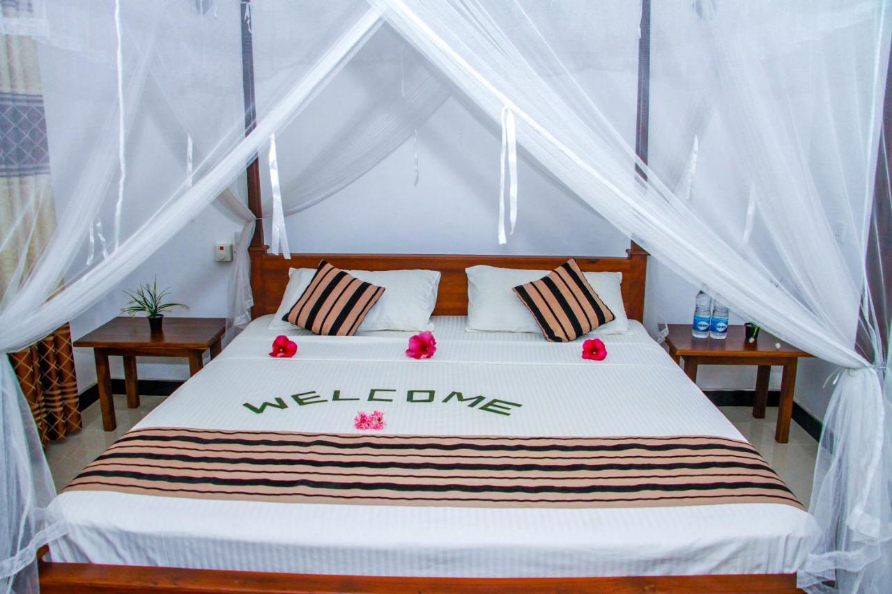 Nimsara Lodge Сігірія Екстер'єр фото