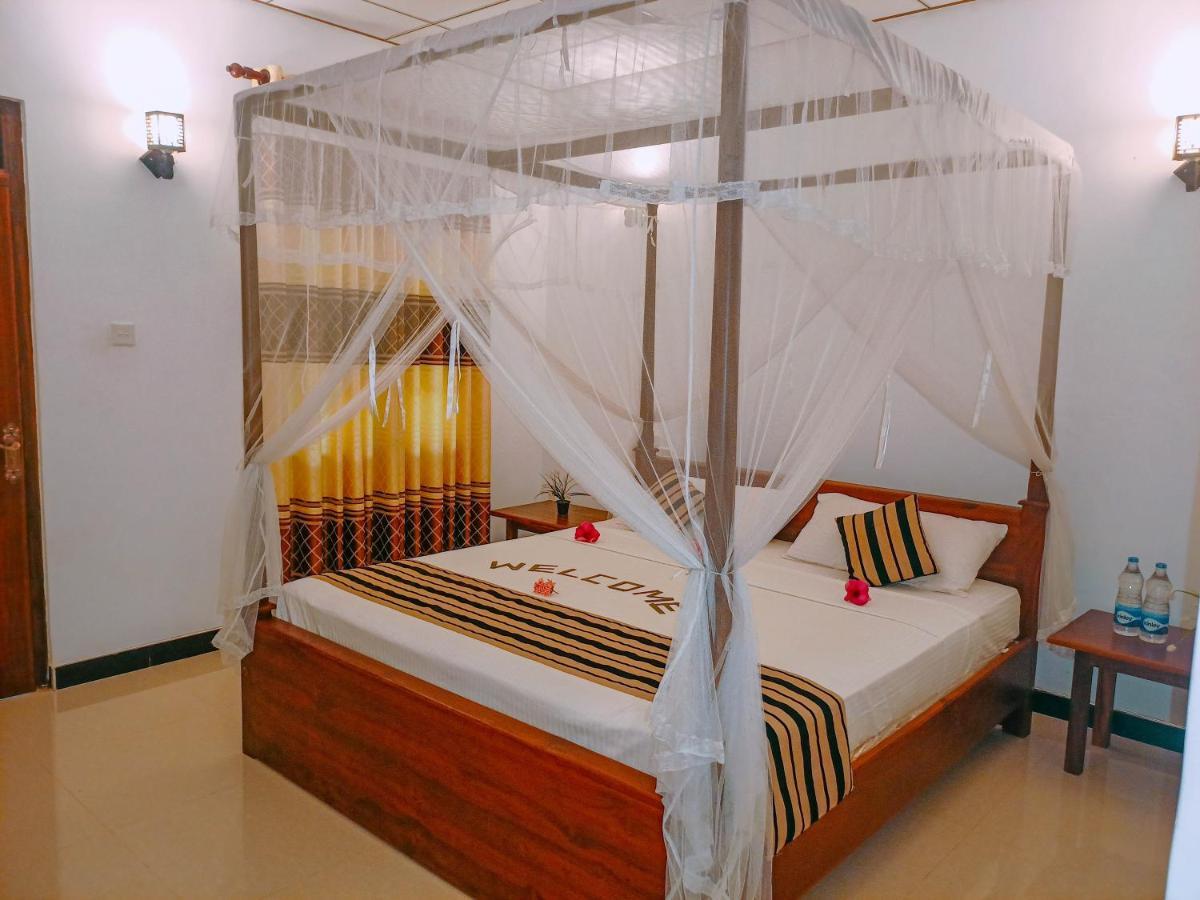 Nimsara Lodge Сігірія Екстер'єр фото