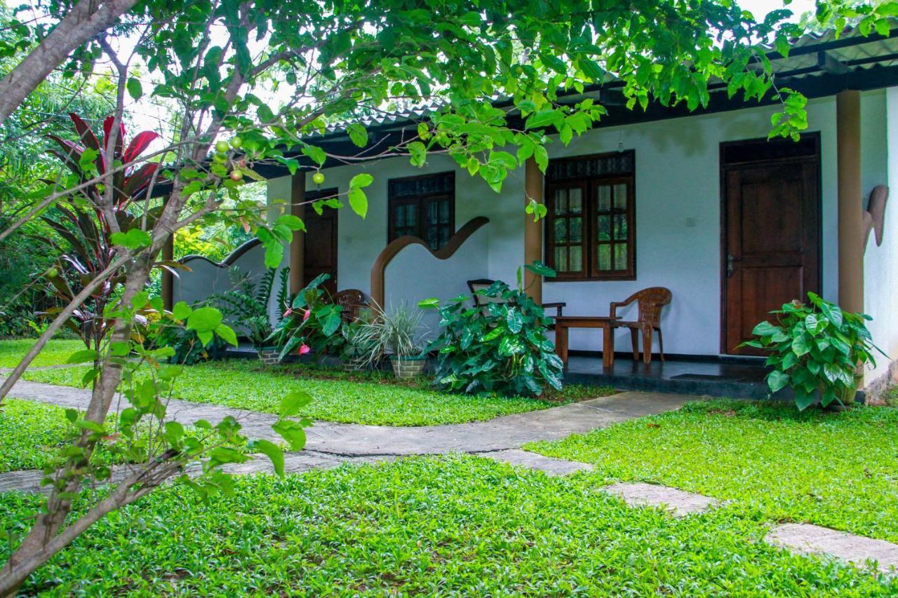 Nimsara Lodge Сігірія Екстер'єр фото