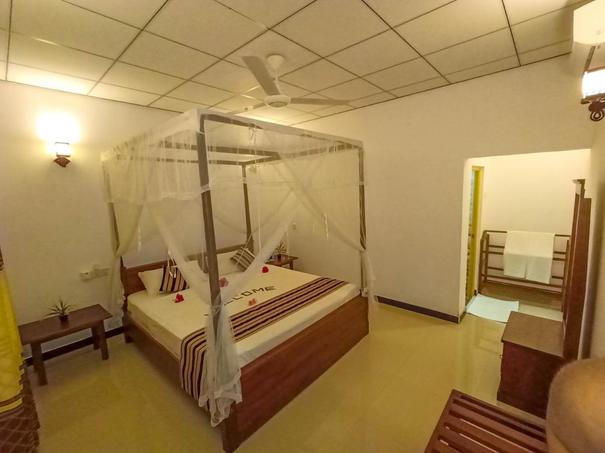 Nimsara Lodge Сігірія Екстер'єр фото
