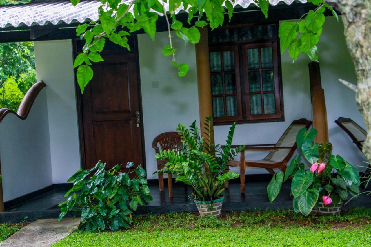 Nimsara Lodge Сігірія Екстер'єр фото